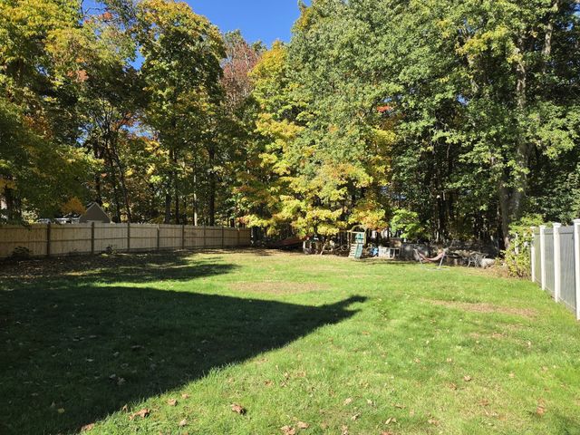 40 Cliff Street Unit 2, Rockland, MA 02370