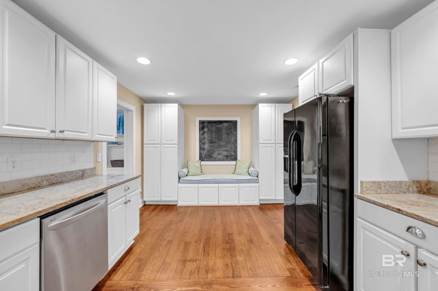 18 York Place, Mobile, AL 36608