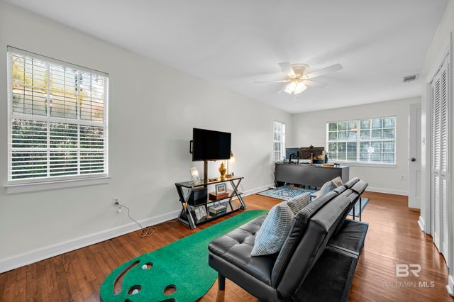 18 York Place, Mobile, AL 36608