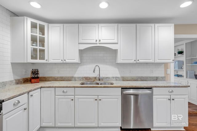 18 York Place, Mobile, AL 36608