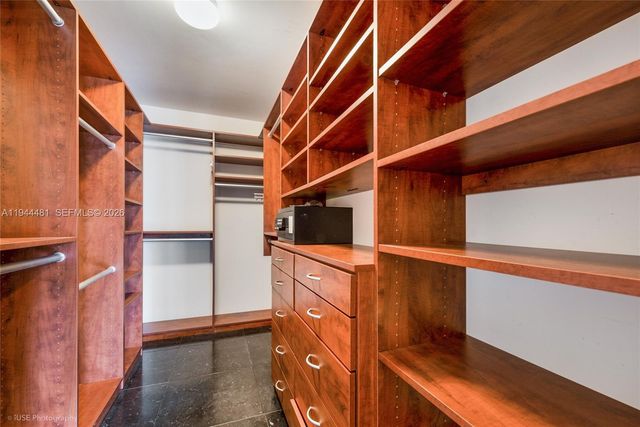 650 Valencia Ave 203, Coral Gables, FL 33134