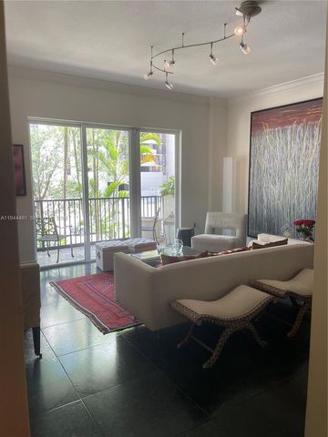 650 Valencia Ave 203, Coral Gables, FL 33134