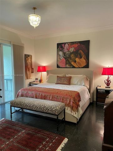 650 Valencia Ave 203, Coral Gables, FL 33134