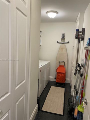 650 Valencia Ave 203, Coral Gables, FL 33134