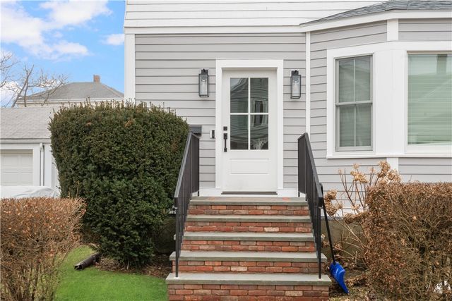 69 Connection Street, Newport, RI 02840