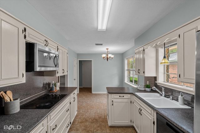 9310 Wiscassett Drive, Shreveport, LA 71115