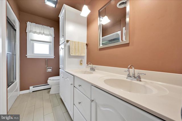 460 YEAGLEY RD, Myerstown, PA 17067