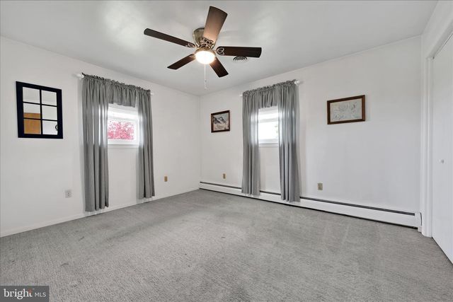 460 YEAGLEY RD, Myerstown, PA 17067
