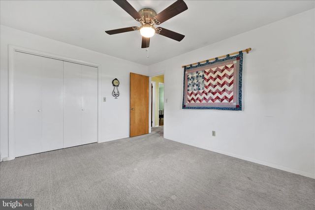 460 YEAGLEY RD, Myerstown, PA 17067