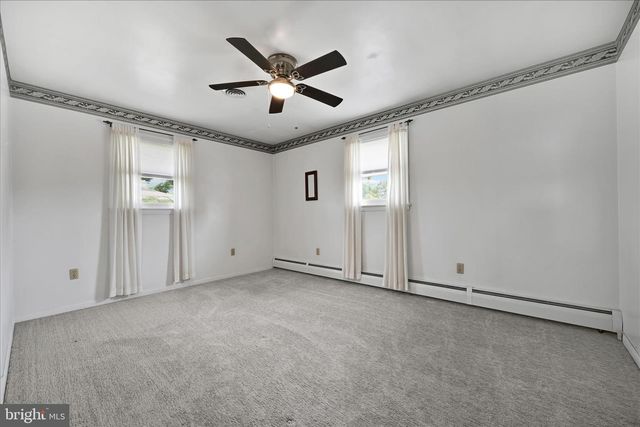 460 YEAGLEY RD, Myerstown, PA 17067
