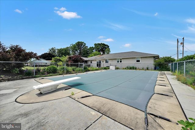 460 YEAGLEY RD, Myerstown, PA 17067