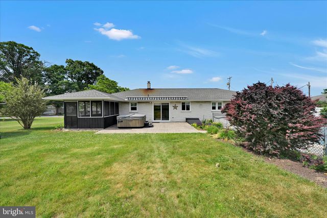 460 YEAGLEY RD, Myerstown, PA 17067
