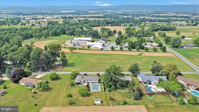 460 YEAGLEY RD, Myerstown, PA 17067