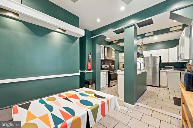 5305 W GIRARD AVE, Philadelphia, PA 19131