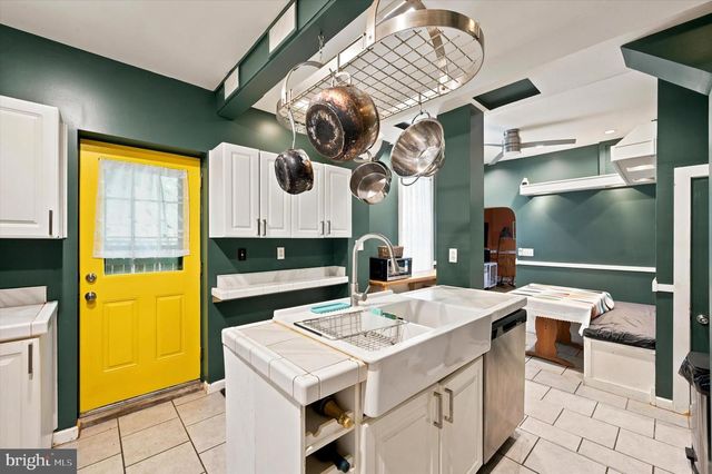 5305 W GIRARD AVE, Philadelphia, PA 19131