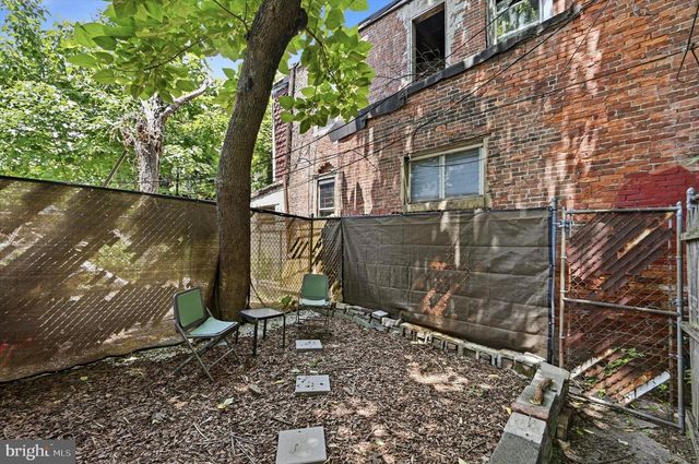 5305 W GIRARD AVE, Philadelphia, PA 19131