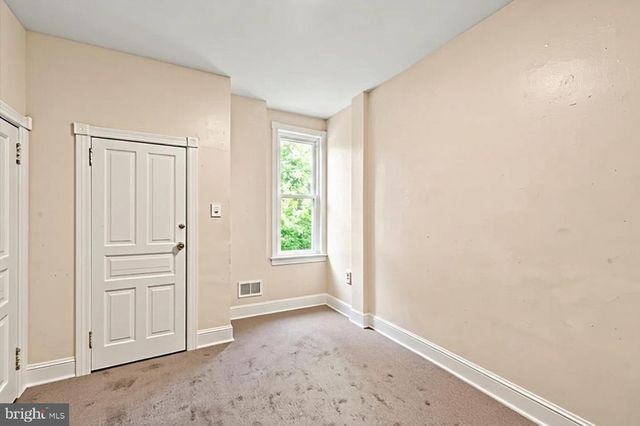 5305 W GIRARD AVE, Philadelphia, PA 19131