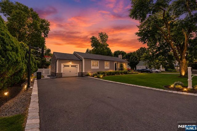14 Morrow Road, Midland Park, NJ 07432