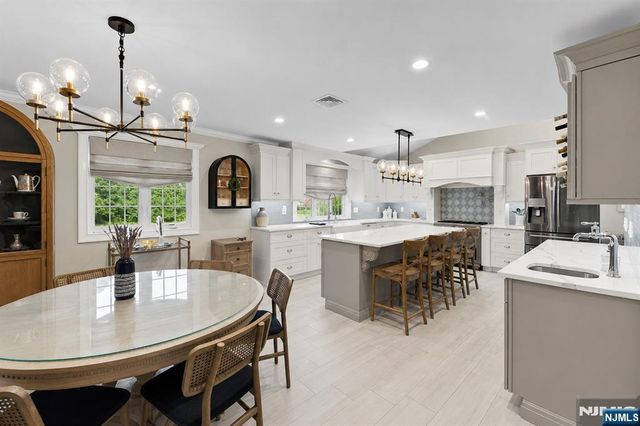 14 Morrow Road, Midland Park, NJ 07432