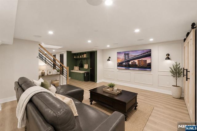 14 Morrow Road, Midland Park, NJ 07432