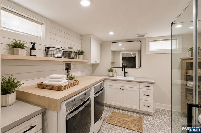 14 Morrow Road, Midland Park, NJ 07432