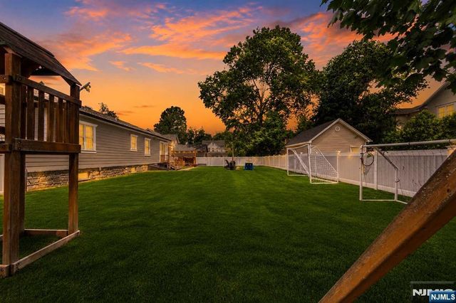 14 Morrow Road, Midland Park, NJ 07432