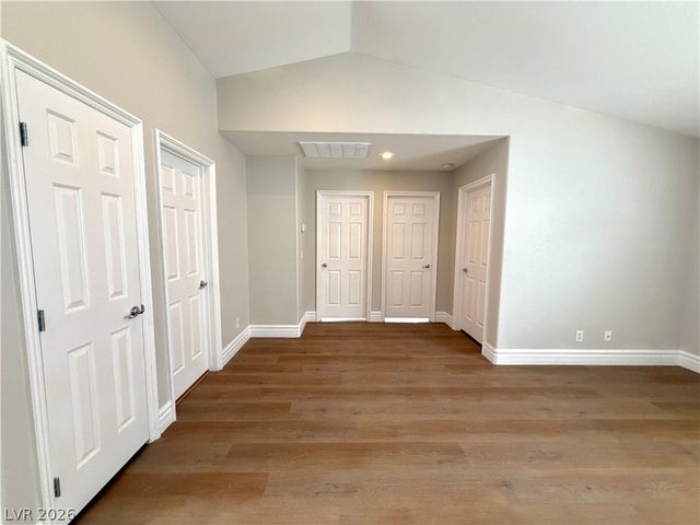 299 DOG LEG Drive, Las Vegas, NV 89148