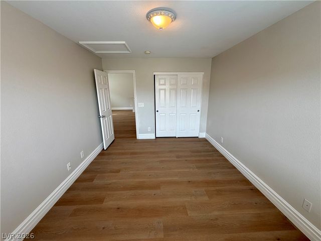 299 DOG LEG Drive, Las Vegas, NV 89148