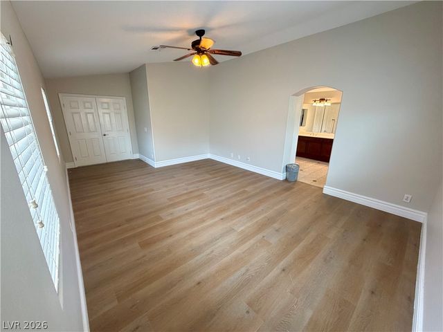 299 DOG LEG Drive, Las Vegas, NV 89148