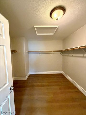 299 DOG LEG Drive, Las Vegas, NV 89148