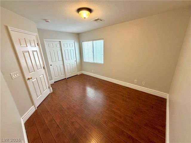 299 DOG LEG Drive, Las Vegas, NV 89148