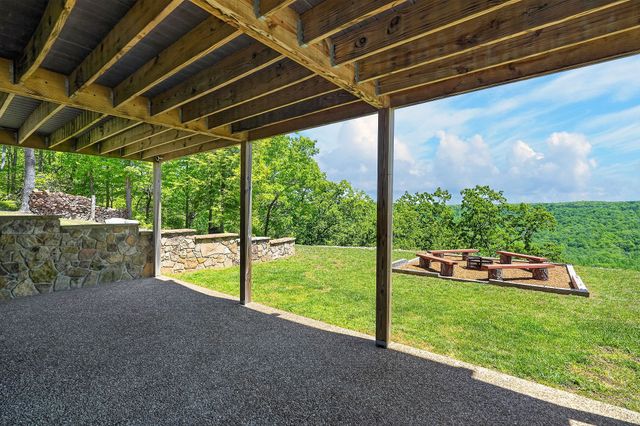 865 Eastridge Pass, Monterey, TN 38574