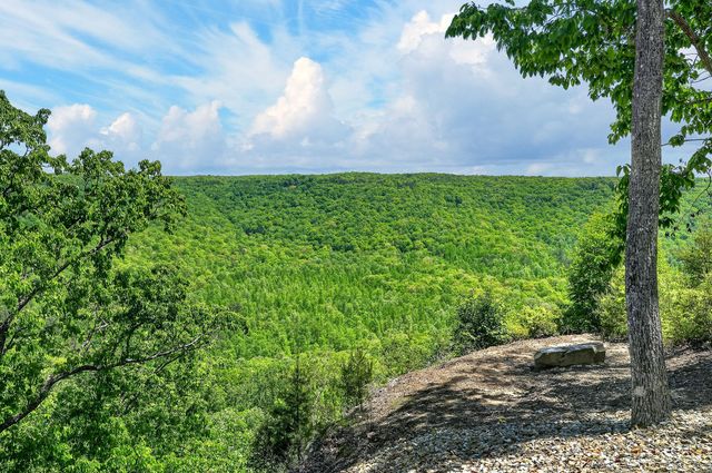 865 Eastridge Pass, Monterey, TN 38574