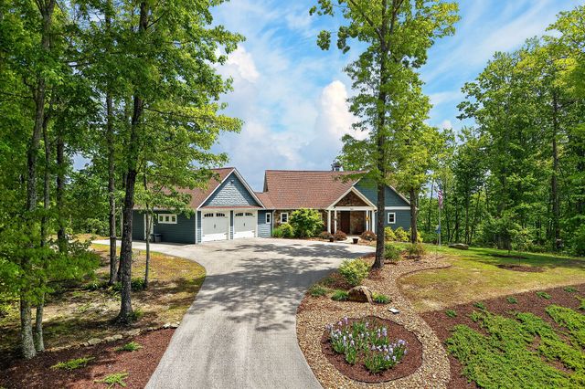 865 Eastridge Pass, Monterey, TN 38574