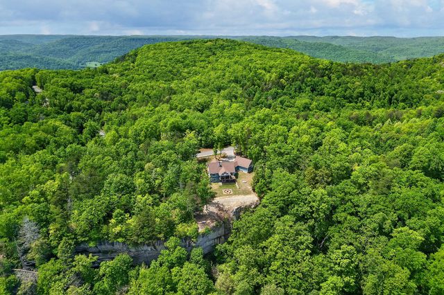 865 Eastridge Pass, Monterey, TN 38574