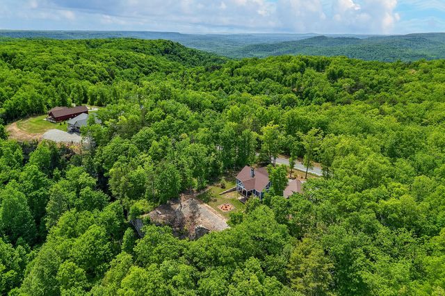 865 Eastridge Pass, Monterey, TN 38574