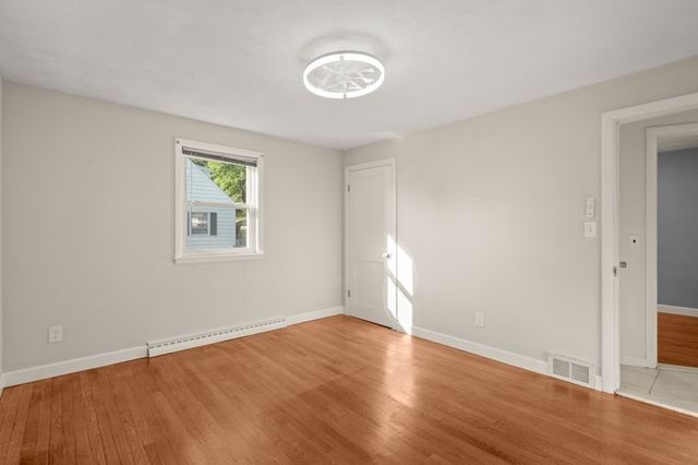 24 Greenwood Road, Peabody, MA 01960