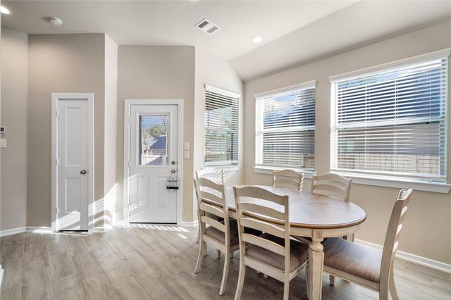 389 Andes Drive, Montgomery, TX 77316