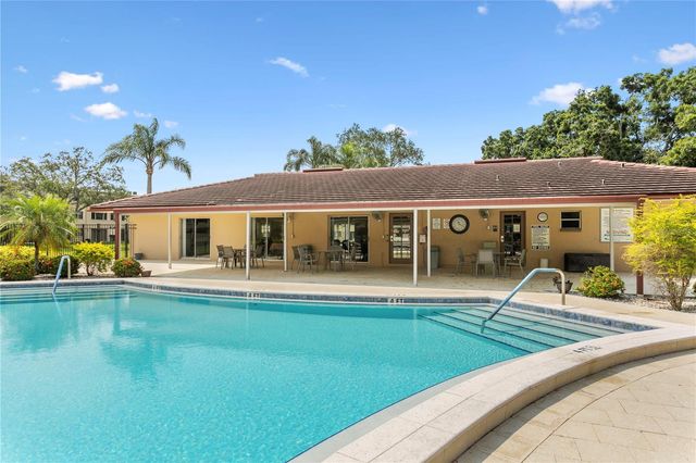 4920 LOCUST STREET NE 115, St Petersburg, FL 33703