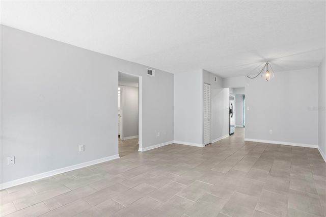 4920 LOCUST STREET NE 115, St Petersburg, FL 33703