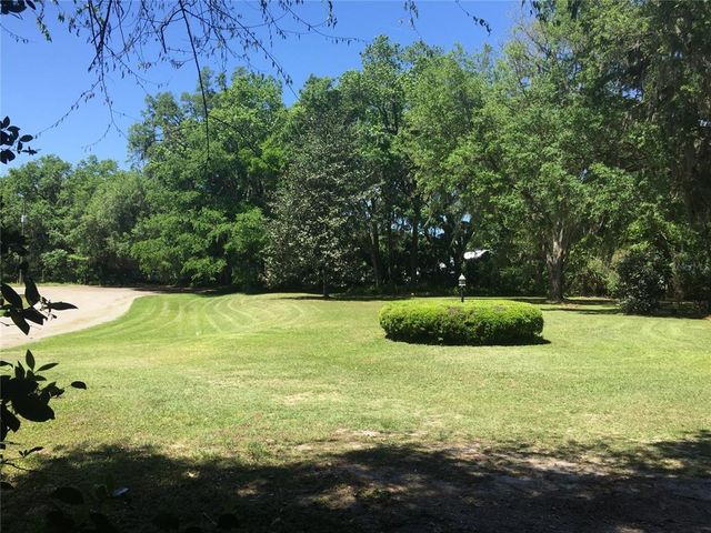 8136 NW 5TH COURT, Gainesville, FL 32607