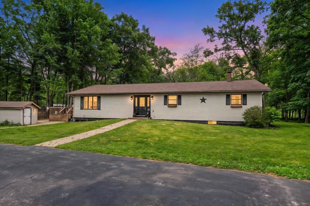N4738 17th Avenue, Mauston, WI 53948