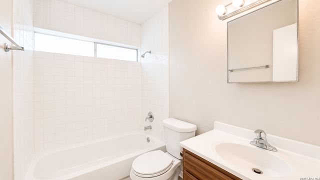 11906 Las Vegas St, San Antonio, TX 78233