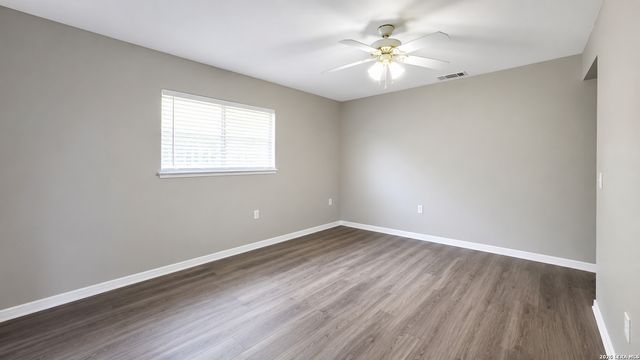 11906 Las Vegas St, San Antonio, TX 78233