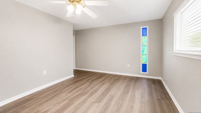 11906 Las Vegas St, San Antonio, TX 78233