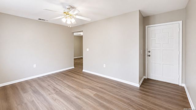 11906 Las Vegas St, San Antonio, TX 78233