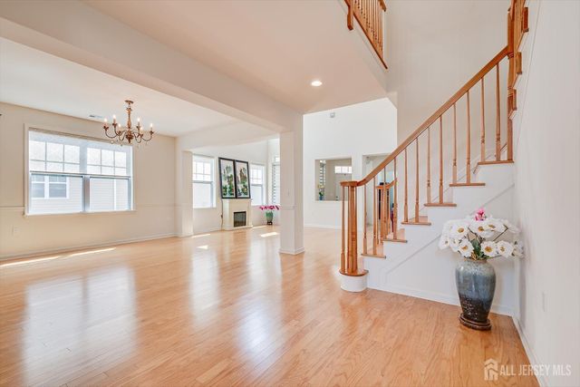 15 Potter Road, Hillsborough, NJ 08844