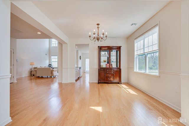 15 Potter Road, Hillsborough, NJ 08844