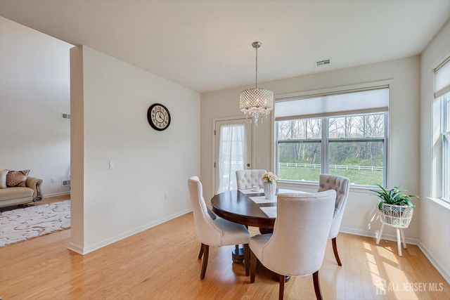 15 Potter Road, Hillsborough, NJ 08844
