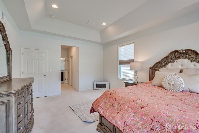 15 Potter Road, Hillsborough, NJ 08844